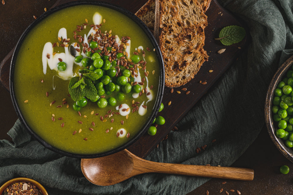 Pea, Courgette & Pesto Soup